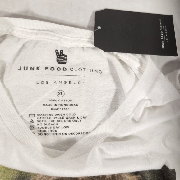 NWT Men's John Belushi Junk Food Clothing T-shirt - Picture 3 of 4